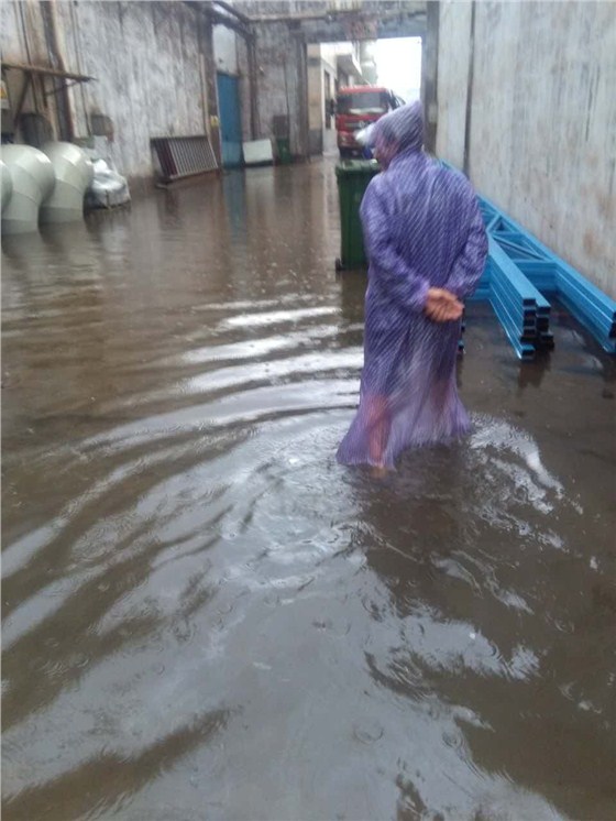 一場大雨淹沒了常州，龍城變水城，救援工作積極開展中?。?！19