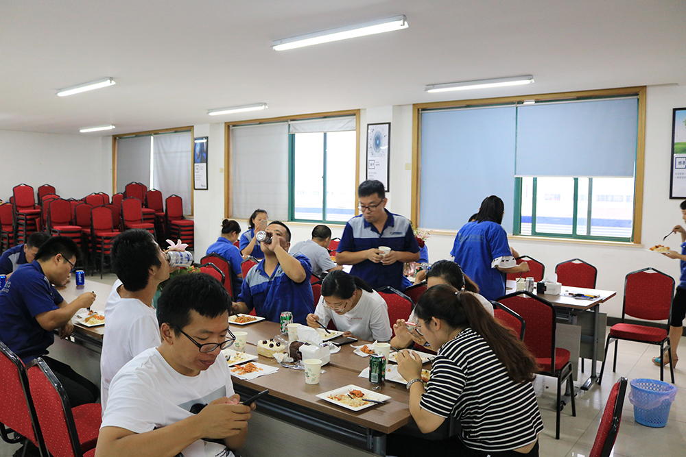 炎炎夏日，快來(lái)參加江蘇虎躍標(biāo)準(zhǔn)件有限公司冷餐交流會(huì)吧！ (11)